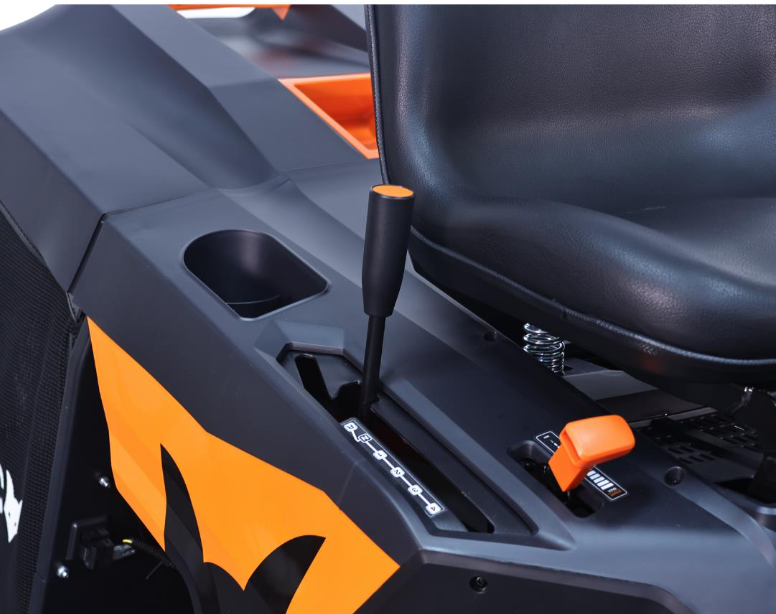 Tondeuse autoportée FUXTEC FX-RMR66 – 6 CV, largeur de coupe 66 cm, bac 150 L, tracteur tondeuse compact - immagine 8